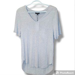 DYNAMITE Collins light grey round neck short sleeve tunic length tshirt